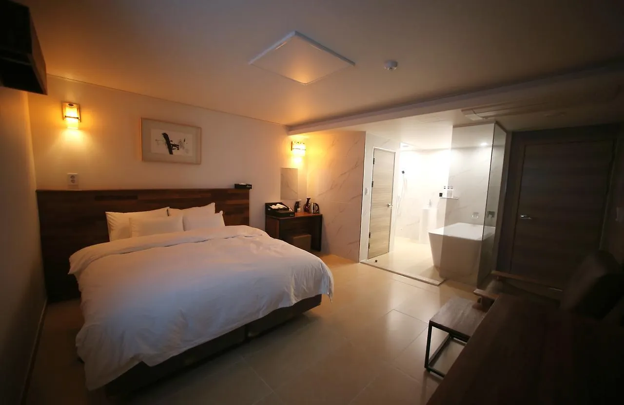 Hotel You&I インチョン広域市 2*,